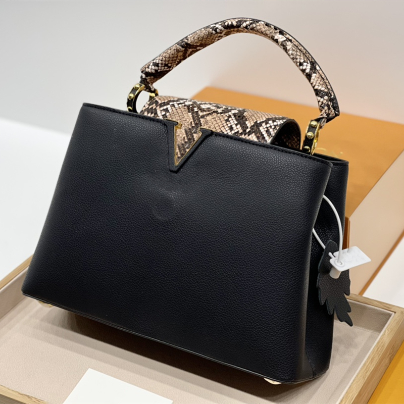 

Designer Crossbody luxury bag Handbag genuine leather Shoulder bags handbags Fashion brand high-quality Various styles wholesale With original box different size, Black sliver chain size23*16cm