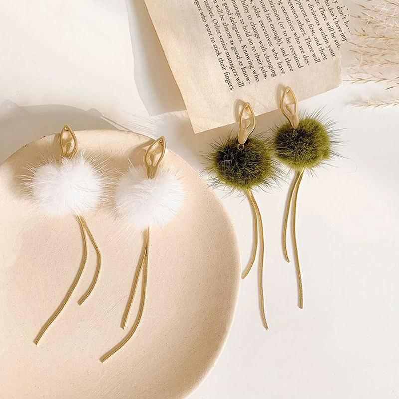 

Dangle & Chandelier Korean Ear Line Autumn And Winter Ballet Mink Hair Ball Earrings Super Fairy Temperament Long Female, Silver