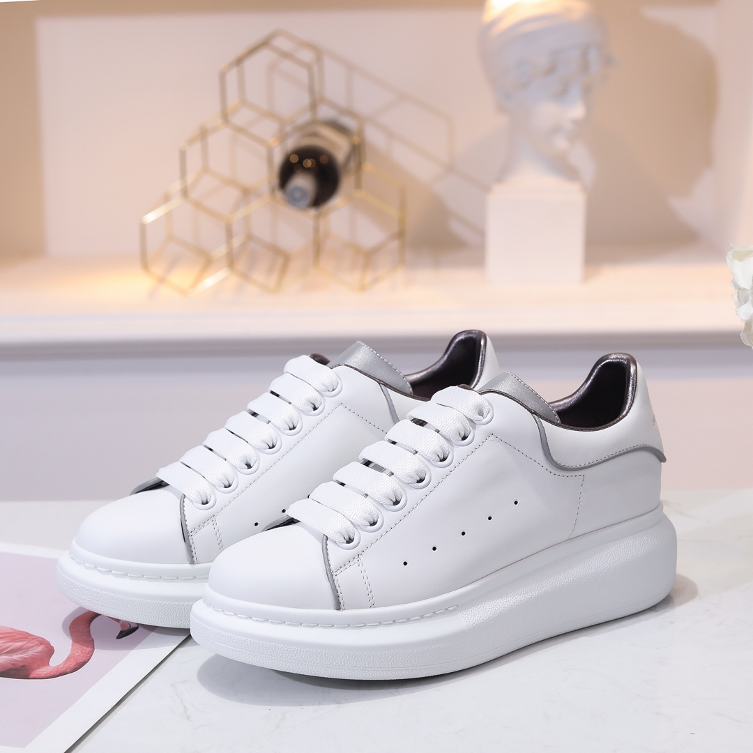 

[With Box] Fashion Men Shoe Designer Women Leather Lace Up Platform Oversized Sole Sneakers White Black mens womens Luxury velvet suede Casual Shoes 35-46 With logo, Style1