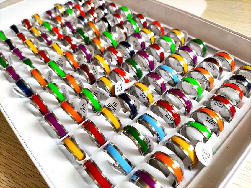 

100pcs/lot Wholesale Mixed Colorful Men's Women's Stainless Steel Band Wedding Ring 7mm Color Enamel Sizes Mix Fashion Jewelry, Silver
