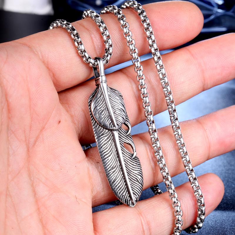 

Pendant Necklaces Fashion Small Banana Leaf Shape Necklace Stainless Steel Jewelry For Women Valentine's Day