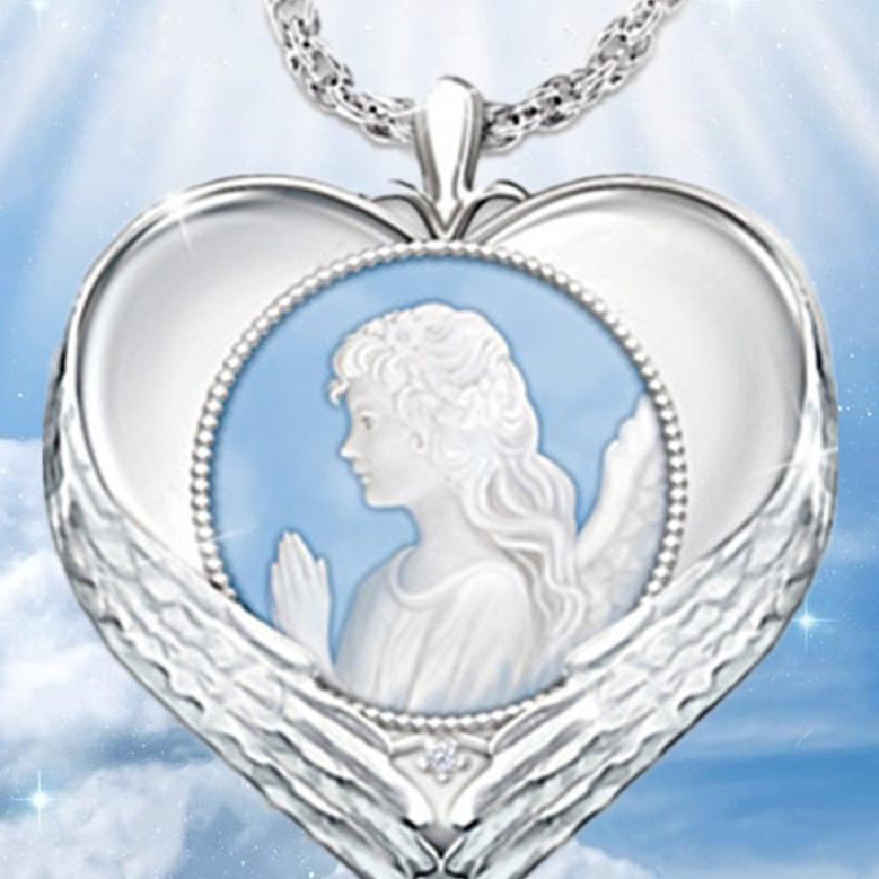 

Pendant Necklaces European And American Prayer Angel Personality Street Hip Hop Electroplating Religious Belief Necklace