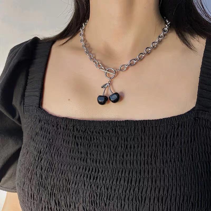 

Chokers Trendy Punk Charm Black Cherry Titanium Steel Choker Necklace For Women Girls Pendant Chain Party Jewelry Gifts 236