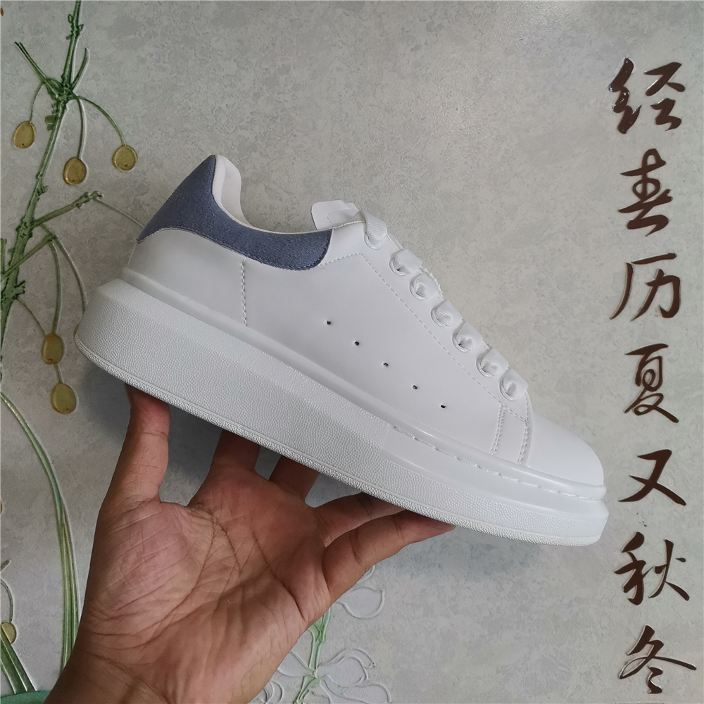 

With Box McQueens 2021 Designer Casual Shoes Men Women Classic Suede Velvet Leather Flats Platform Sport Sneaker Trainer Fashion White Top Q, Black