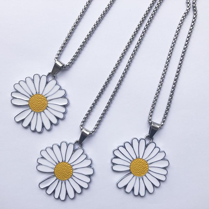 

Chains GD Quan Chi Dragon Same Style Daisy Neckle Sunflower PMO Little Pendant Decorated Para-Noise2.0 Hip-hop Fashion Personalit, Silver
