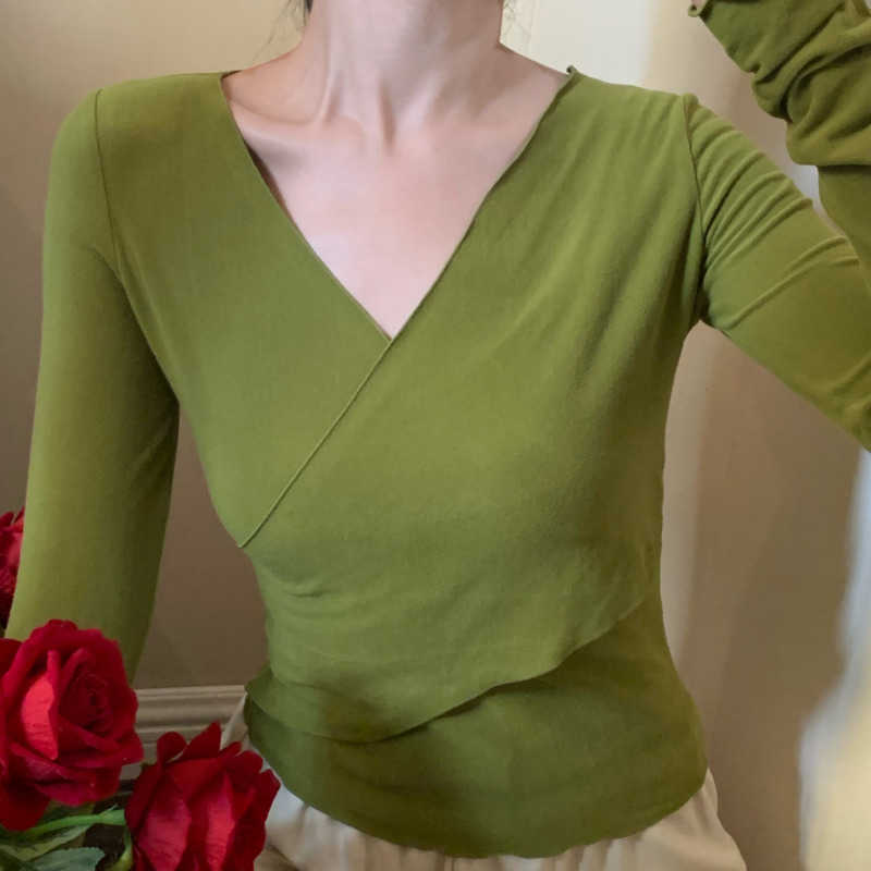 

WOMENGAGA Spring Summer Tops V-neck Cross Long Sleeve T-shirt Slim Bottom Tees Lace Mesh Ruffle Korean Women ET7T 210603, Apple green