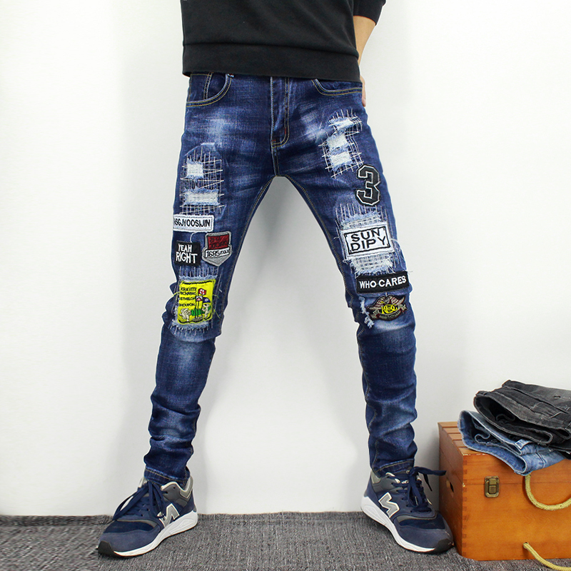 

2021 New Nova Cala Jeans Masculina Bordado Floral Algodo Em Linha Reta Calas Brim Longas Remendo De Buraco Estiramento Azul Casual Magro Luf, Black grey