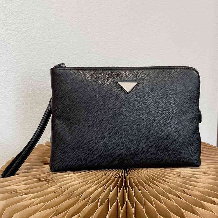 

Designer Men Black Clutch Bags Cow leather Envelope bag Luxurys Handbag High Quality Card Holder Fashion purse size 30*20cm