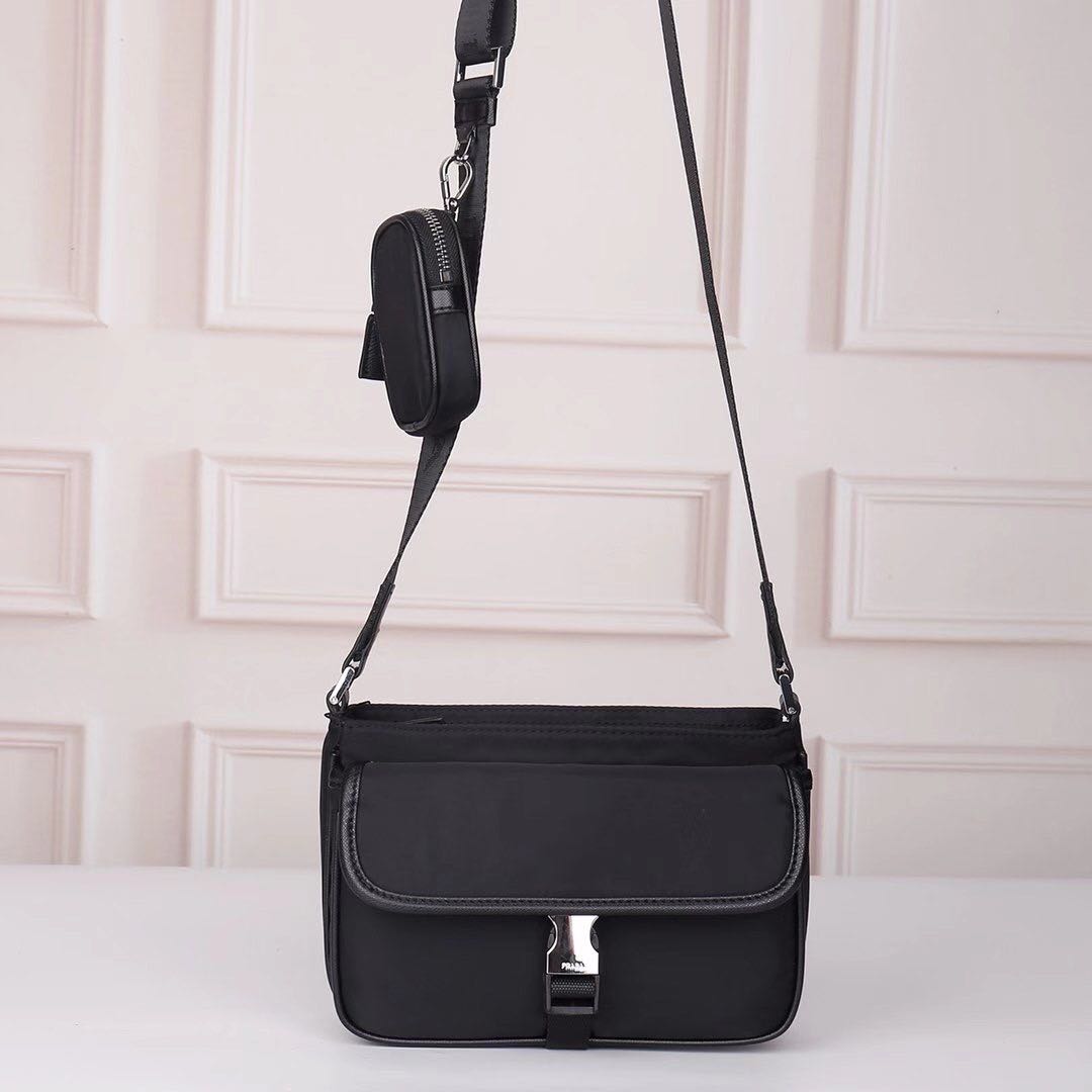 

Dicky0750 Wholesale Canvas cross Body bag men fashion messenger bag classic satchel waterproof canvas shoulder bag parachute fabric men camera purse, Black
