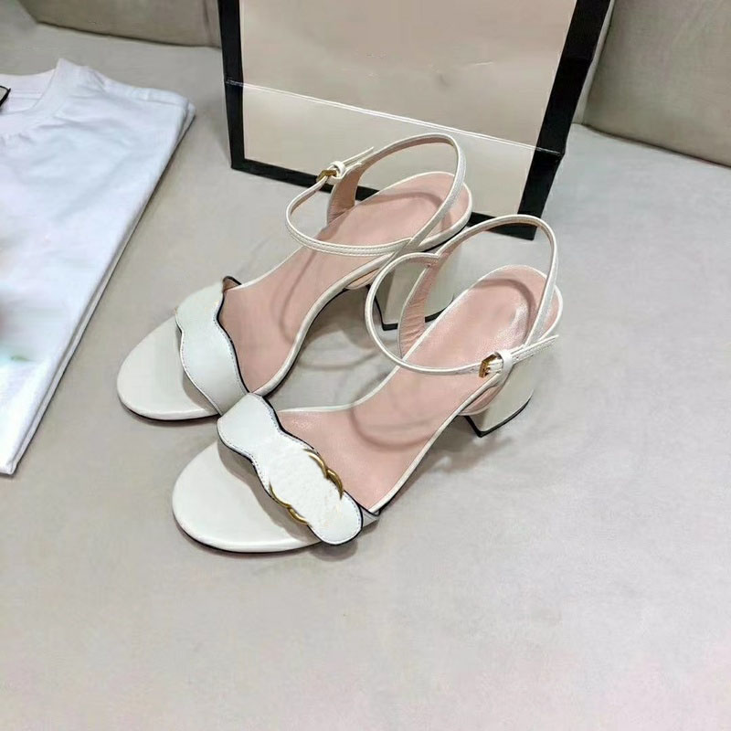 

Designer Women Leather Mid Heel Sandal Double G luxury Metal Chain Fashion Summer Sandals Beach Bee Ankle Strap Heeled Slippe With Box, Clear