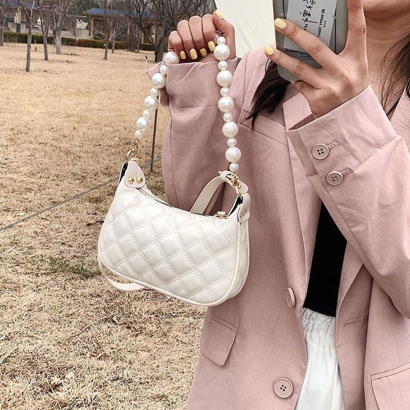 

Evening Bags Beaded Pearl Chain Mini PU Leather Handbags For Women 2021 Ladies Fashion Simple Shoulder Armpit Crossbody, Beige