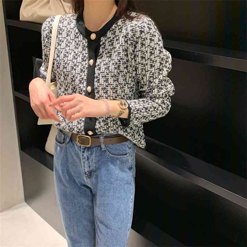 

Women Vintage Sweater Spring Autumn Gold Button Single Breasted Knitted Cardigan Ladies Casual Chic Korean Short Sweaters Coats 210602
