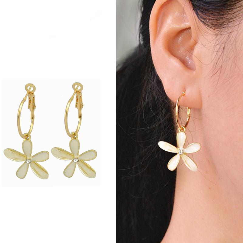 

Dangle & Chandelier Hoop Earrings For Women Fine Fashion Trend Jewelry Clip On Ear Without Piercing Rings Noble Pretty Cute Ladies, Silver