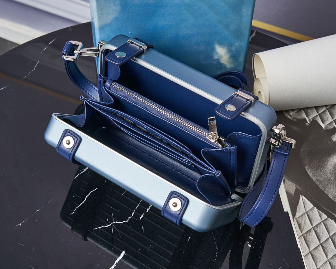 Suitcasess Luxury designer bag new limited small Fashion Men Women Suitcases luggage Luxurys Designers case frosted aluminum groove design-image-745279669
