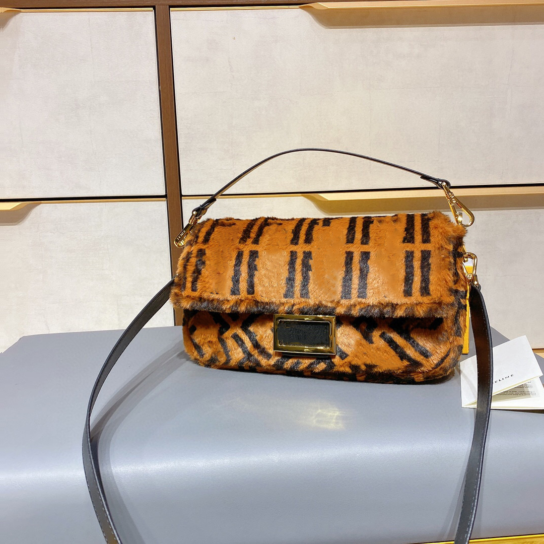 

2020ss catwalk classic ff plush baguette bags retro wool ff shoulder bag star lazy street style messenger bag fashion casual velvet shoulder bag lianquan002