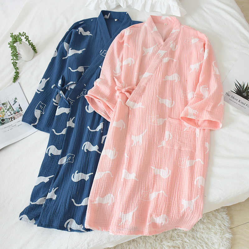 

2021 New Japanese Kimono Couple Nightgown Cotton Double Layer Crepe Cloth Moisture Wicking Yukata Men Pajamas Home Service Women Bathrobe Q8, Black;white