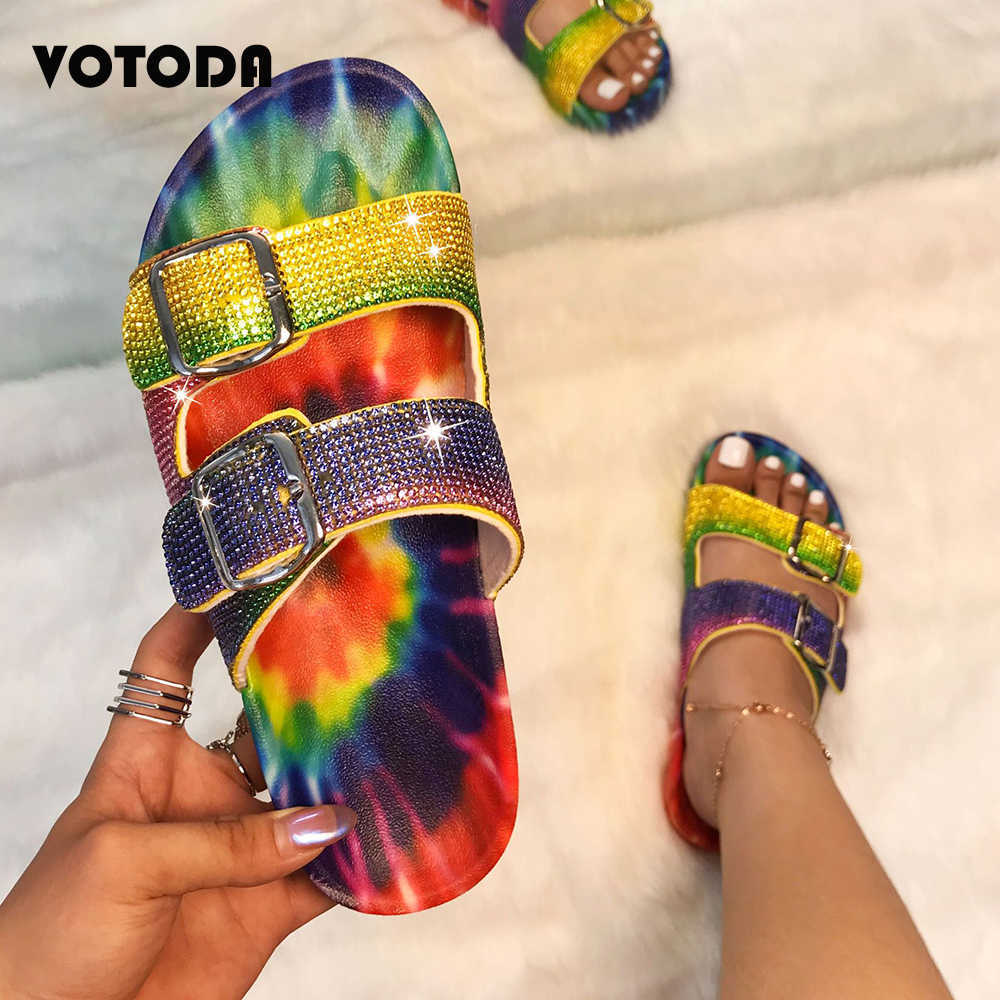 

Women Rainbow Diamond Slippers Fashion Female Metal Buckle Slides Bling Flip Flops Ladies Casual Beach Flat Shoes Outdoor Sandal Q0523, Black