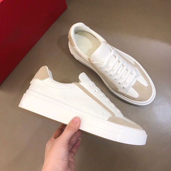 

2021 high quality men's fashion leather sneakers daily casual shoes embroidered pattern mjk002