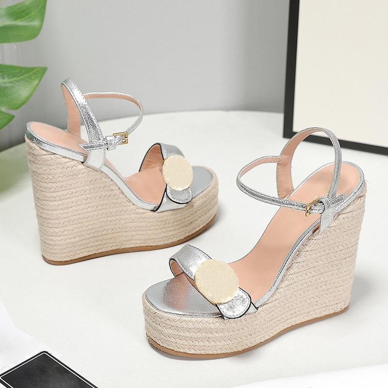 

2022 sandal The latest fashion goddess slope heel sandals high quality comfortable feet beautiful elegant temperament you are worth havin, Pink