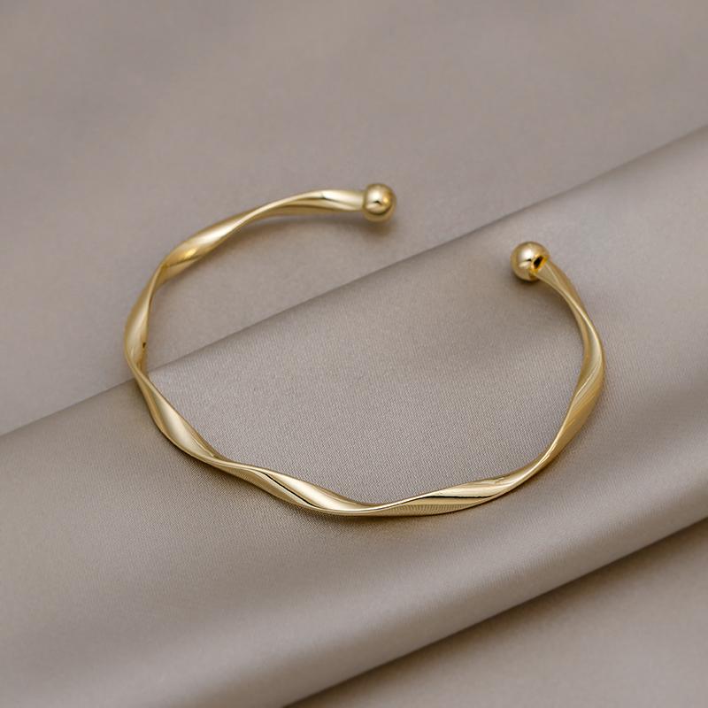

Bangle Design Simple Shape Adjustable Size Bracelet For Woman Fashion Luxury Korean Jewelry Retro Girl's Unusual