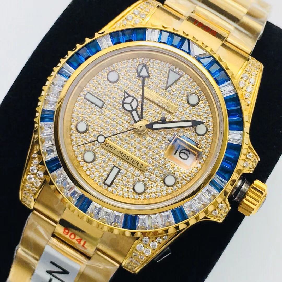 

The BGmens watch diameterof40mm116758/9 SA is made of crystal diamond with stainless steel case and 2836 movement dual tim, Slivery;brown