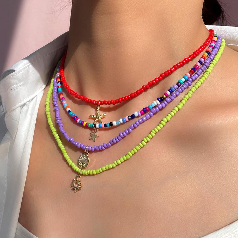 

Pendant Necklaces Boho Multicolor Acrylic Seed Beaded Necklace For Women Metal Butterfly Sun Star Choker Charm Vacation Jewelry