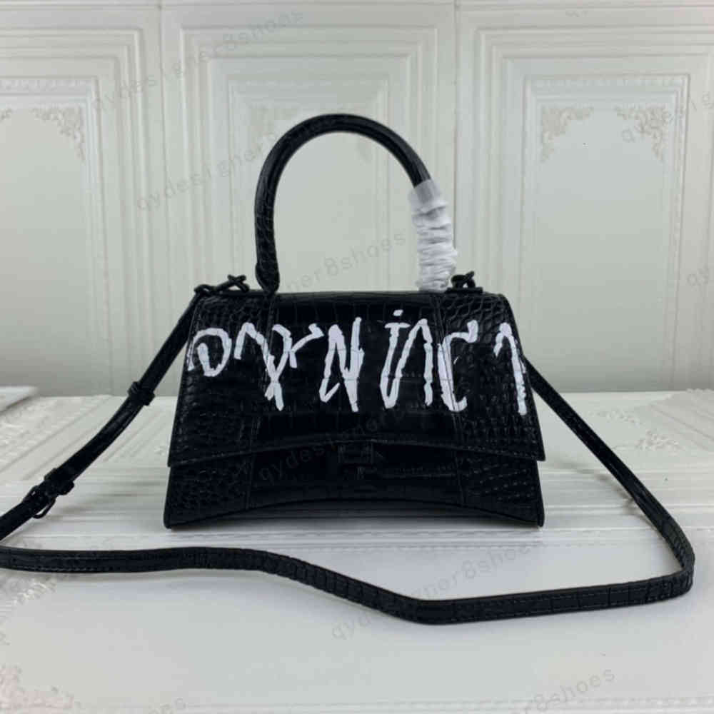 

designer women's crocodil pattern black graffiti hourglass bag size 23*10*24cm