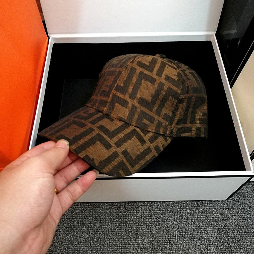 

2021 High Quality Fashion Street Ball Hat Design Caps Baseball Cap for Man Woman Adjustable Sport Hats, Grey