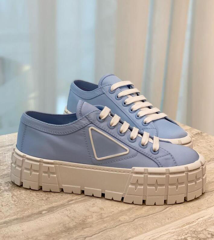 

Women casual shoes low tops flat sneakers Lug-Sole Platform luxury design lace-up Lady Girls Comfort Walking Sneakers size EU35-40