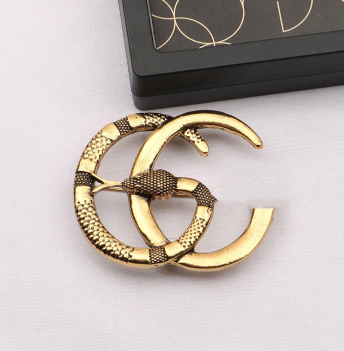 

Snakelike Brand Brooches Women Rhinestone G Letters Suit Brooch Pin Fashion Clothing Jewelry