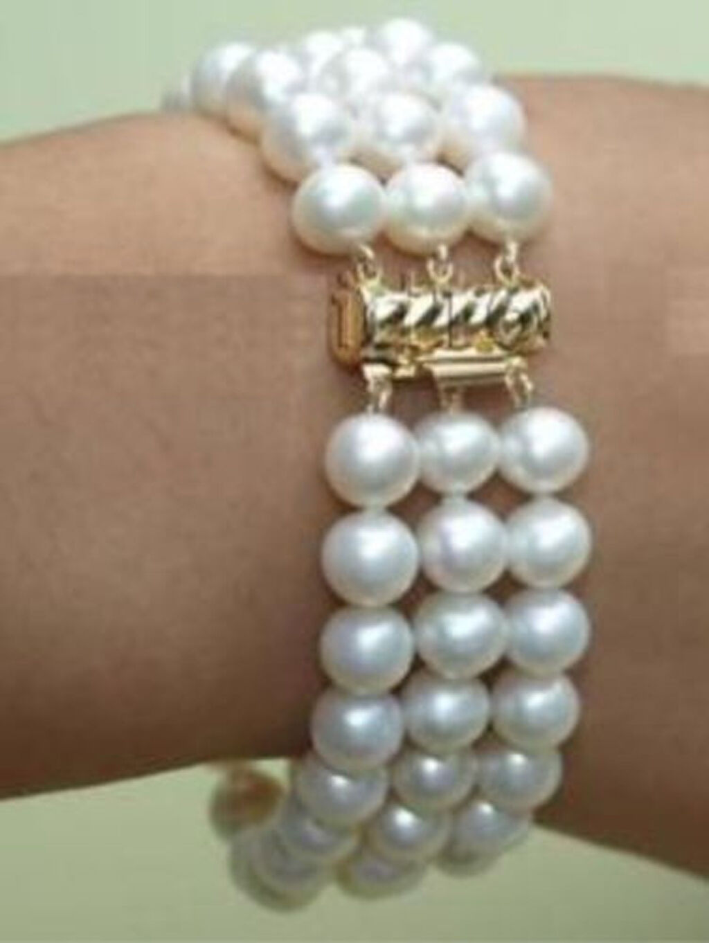 

Graceful 3 rows 7-8mm white freshwater pearl bracelet, Black