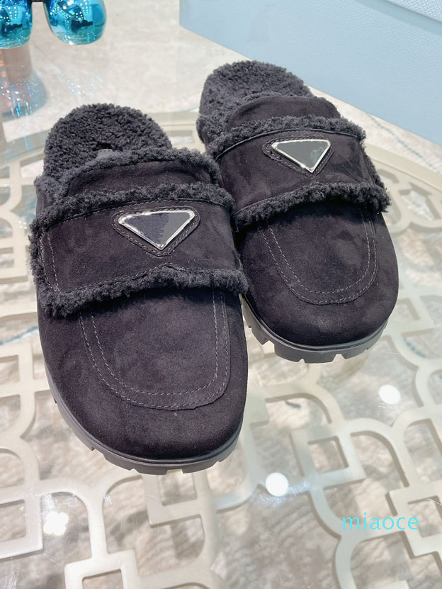 

designer Winter slippers plush slide sandals hoes fur lady 35-40, Black