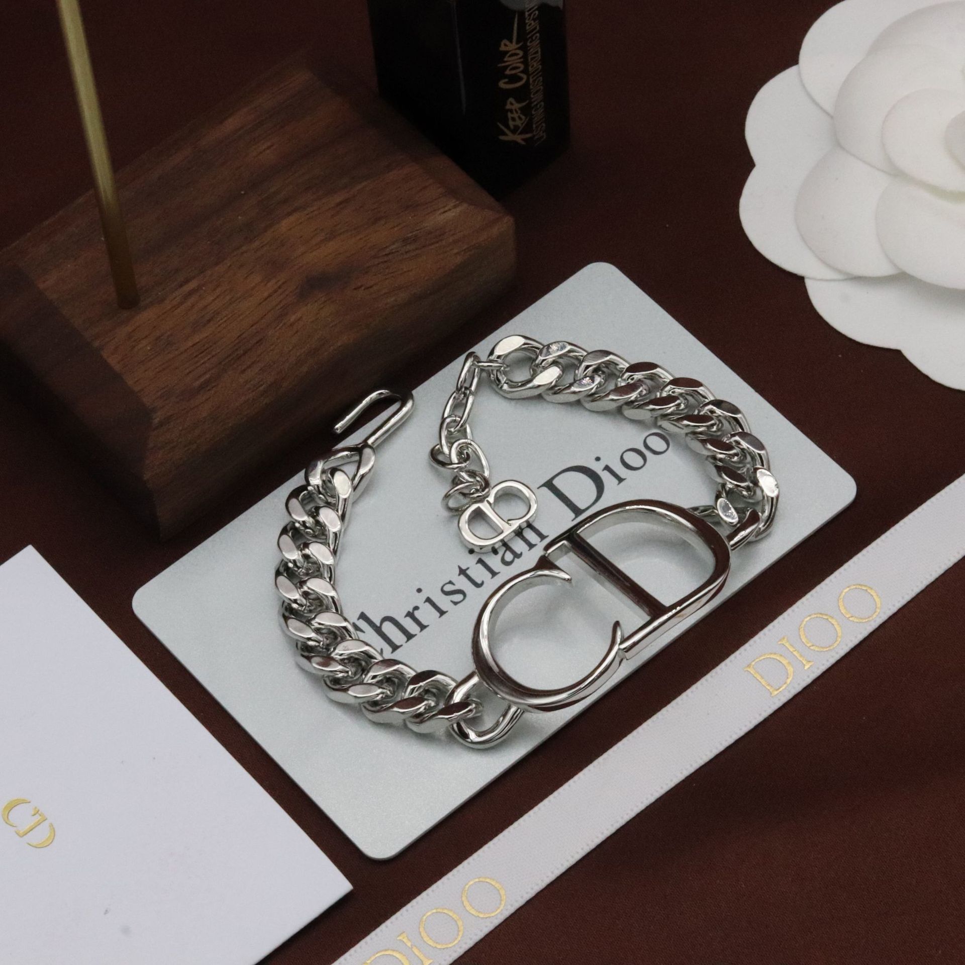 

d Family's Multi-layer Necklace, Women's 2021 Dijia Net Red Cd Letter Bracelet, Golden