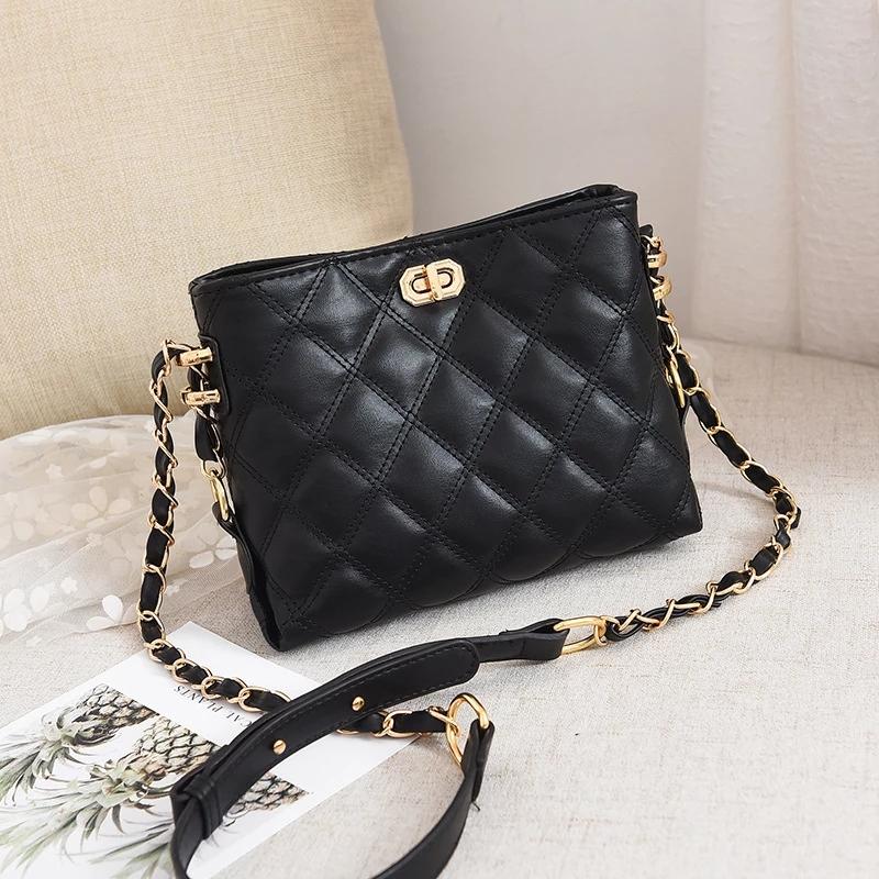 

Lattice Shoulder Bag Women Diamond Pu Leather Bucket Bag Luxury Chain Crossbody Advanced Female Handbag Lady Purse Bolso Sac, Black