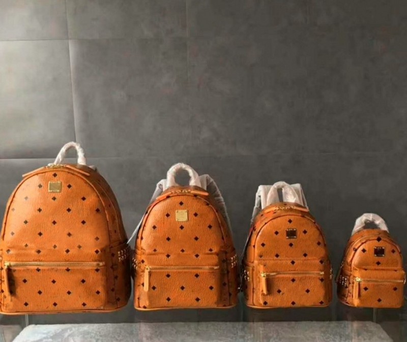 

Korean M punk rivet backpack men and women schoolbag student travel backpack 4 SIZE, Peach