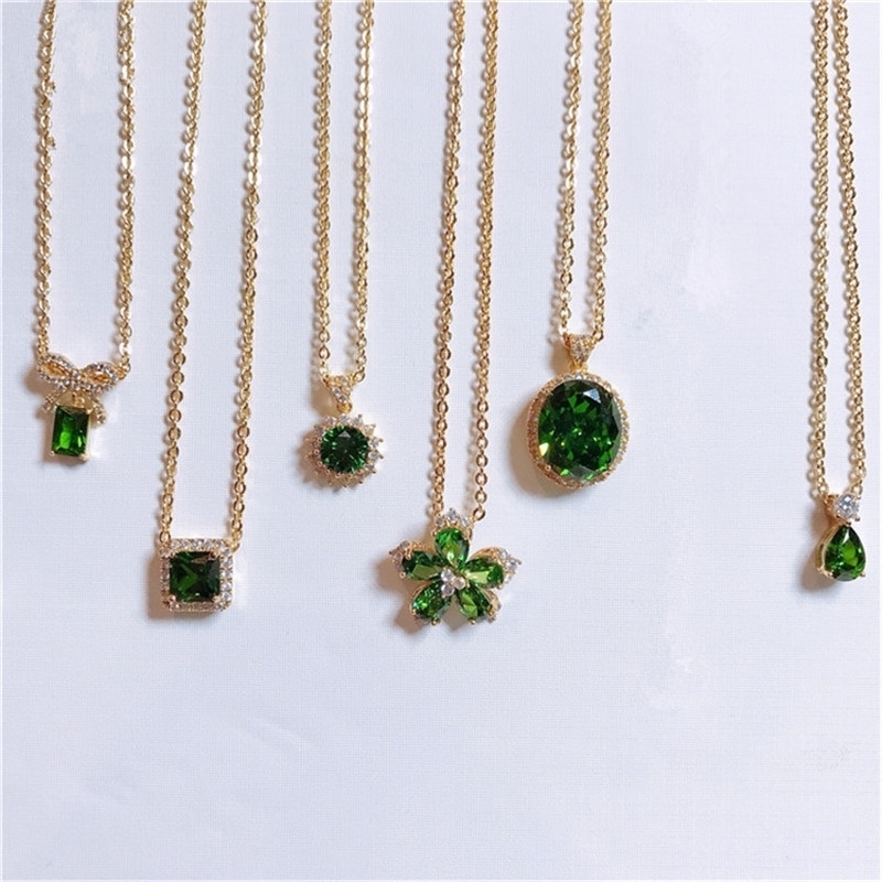 

Vintage Emerald Necklace Pendants For Women Sterling Silver Green Natural Gemstone Gold Clavicle Chain Fine Jewelry LJ201016