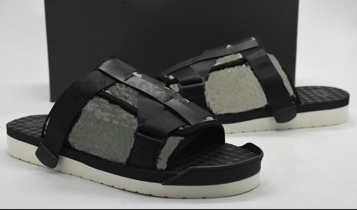 

Paris Slipper Mens Oblique Jacquard Men Sandal Slide Designer Embroidered Sandals Slippers Summer Mans Slides Loafers Italy Luxury Brand Flip Flops, Black