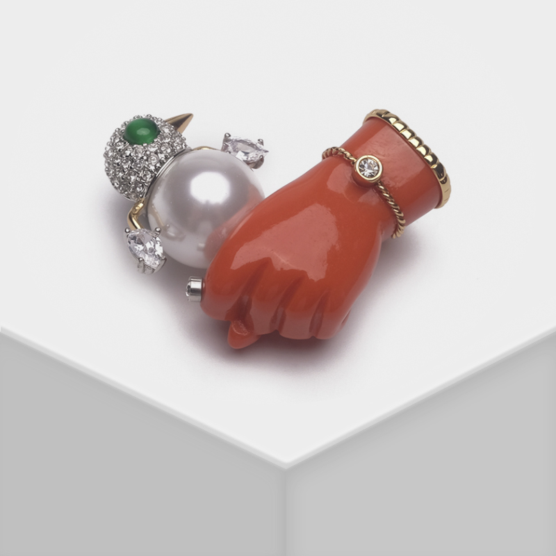 

Amorita boutique Palm and artificial pearl bird brooch