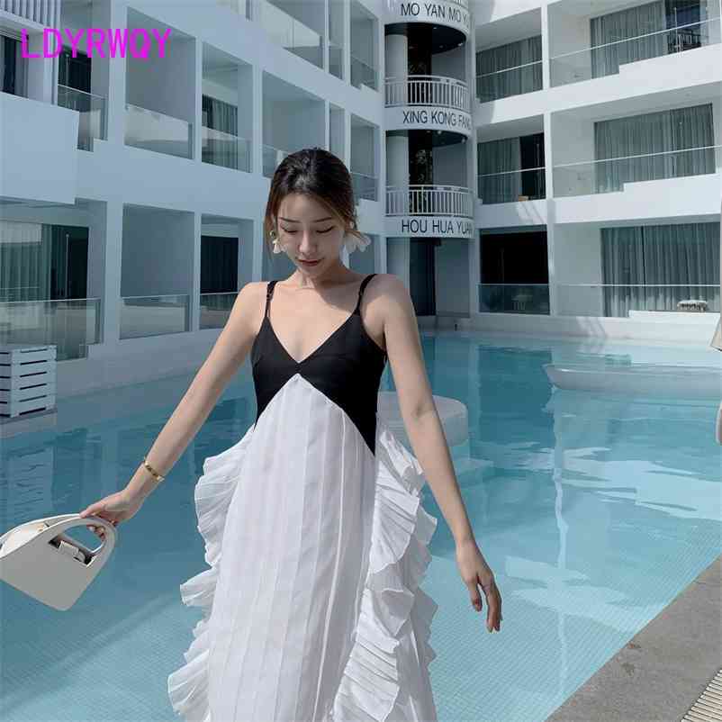 

LDYRWQY Sexy and stylish chiffon V-neck beach dress with halter strap for summerOffice Lady Polyester 210603, The picture color