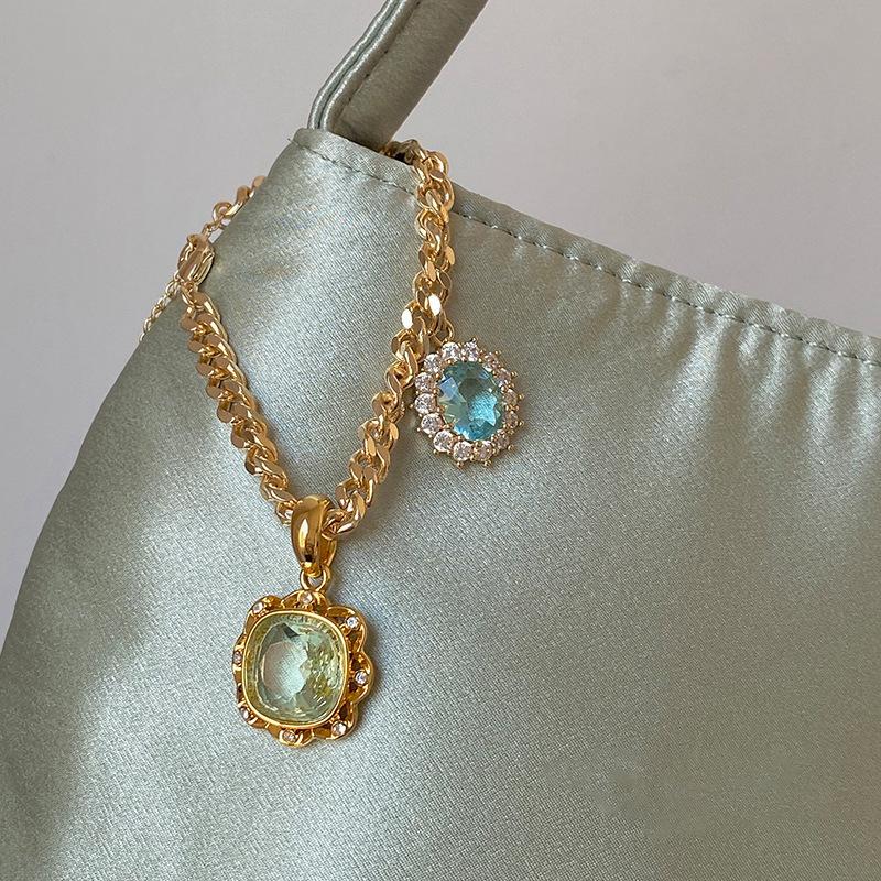 

Charm Bracelets DAVINI Shiny Green Blue Crystal Charms Golden Thick Link Chain For Women Female Trendy Jewelry MG449, Golden;silver