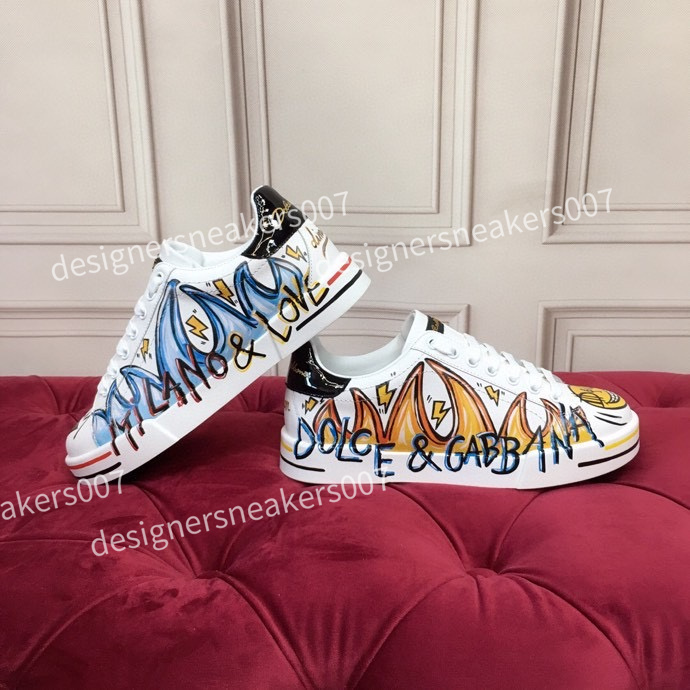 

2022 Top Quality Casual boots Dress Shoes Mens Womens Luxury Sneaker Cow Leather Designers Bee Pattern Bottom Tiger Stripes Sports Designer Trainers 35-45, 03