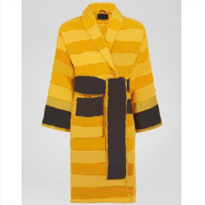 

Hot CLASSIC Women Luxurys Designers Bathrobe New Italy Men Home Sleepwear Belted Unisex Robe Long Sleeve Nightgown Hotel Pajamas Home Wear, Yellow