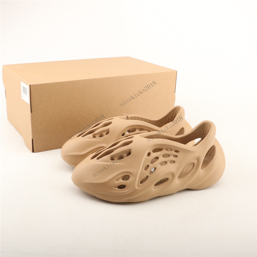 

Mens Womens Slipper Sandals Beach Slides Slippers Foam Runner Trainers Earth Brown Desert Sand Triple Black Bone White Resin Slide Sandal Me