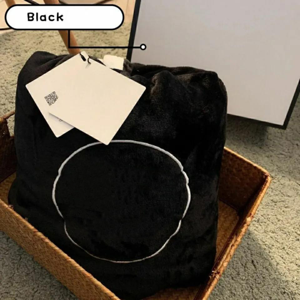 

Fashion Simplicity Blanket Classic Luxurys Designers Blankets Superior Quality Casual Blanket Leisure Time Delicate Blankets Gift Box 2021