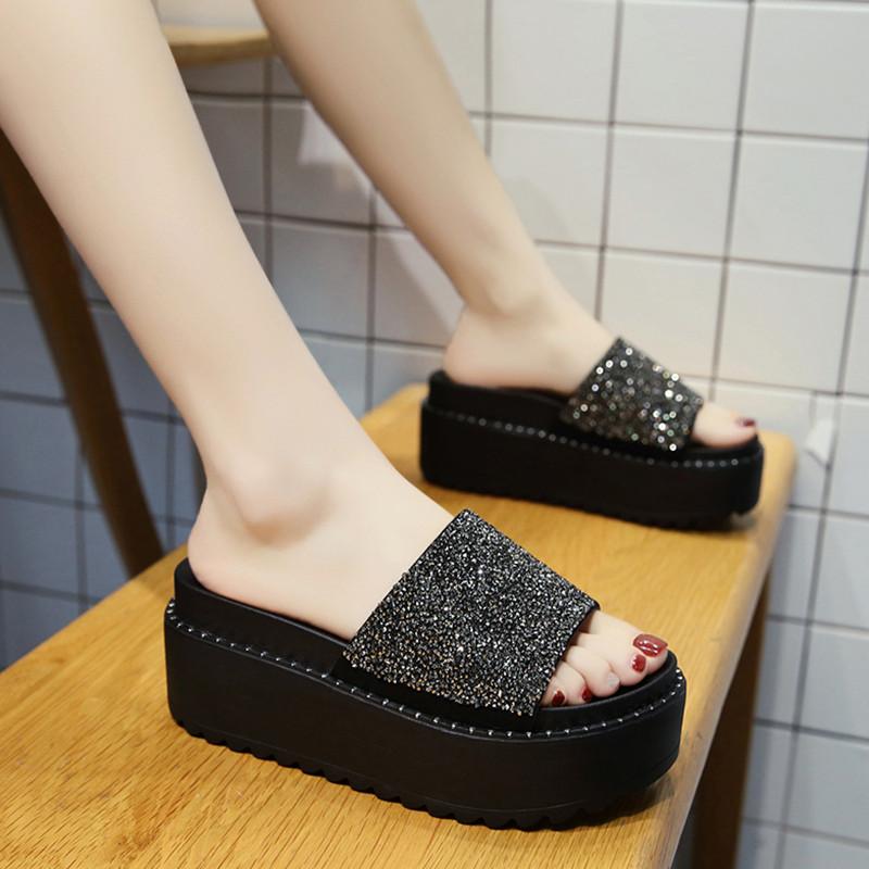 

Glitter Slides Female Shoes Womens Slippers Outdoor On A Wedge Fashion Platform Heeled Mules Jelly 2021 Luxury High Summer Cryst
