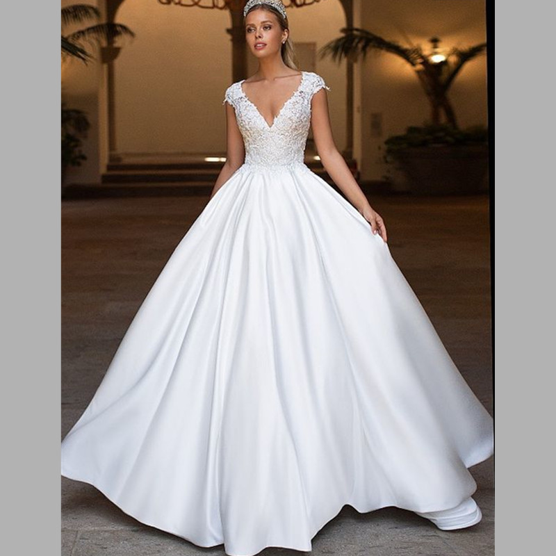 

Inbal Dror Satin Lace Appliques Wedding Dress Scooped Neck Bridal Gowns Cap sleeve Backless Beach Wedding Dress Custom, White