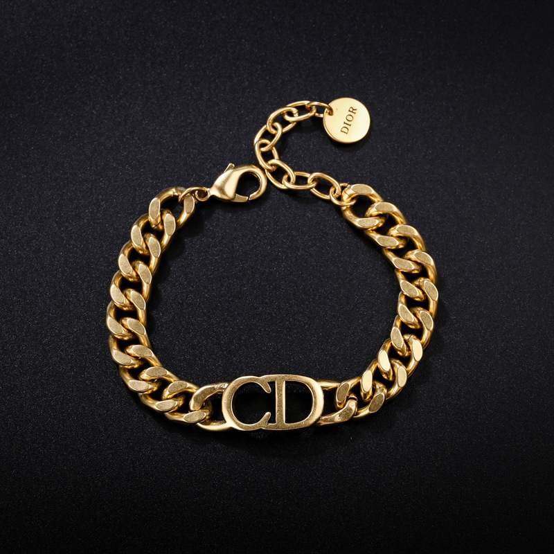 

Dio Luxury Family Letter Bracelet Women's New Cd Double Button