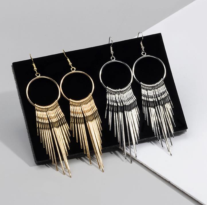 

Idealway Bohemian Fashion Bronze Alloy Hoop Brown Beads Chains Tassels Feather Earrings For Women Jewelry Gift Dhbaf Chandelier Uck1L