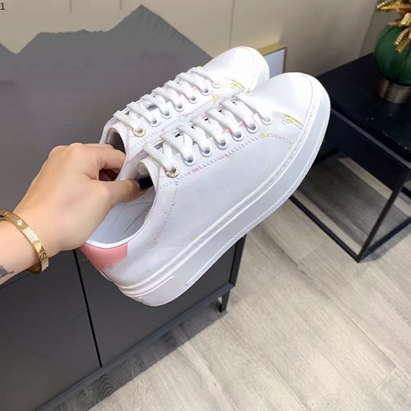Top Quality Fashion Sneakers Men Women Leather Flats Luxury Designer Trainers Casual Tennis Dress Sneaker mjhu0002