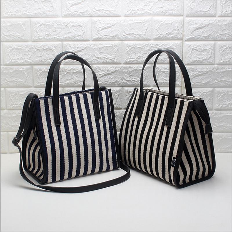 

2021 new fashion stripe canvas bag women's shoulder bag fashion handbag large capacity messenger women's wing canvas, Black